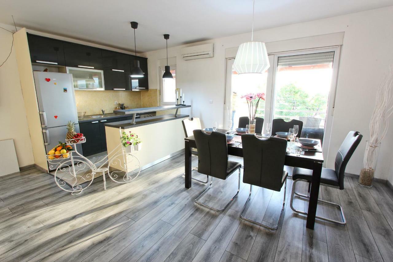 Apartment פודסטראנה מראה חיצוני תמונה